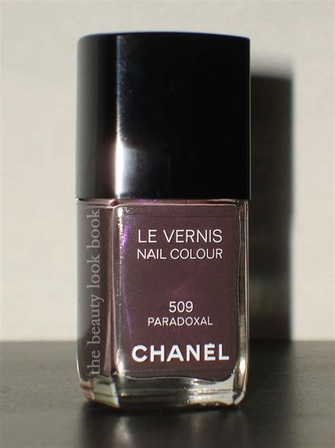 CHANEL Le Vernis 509 Paradoxal Nail Colour .